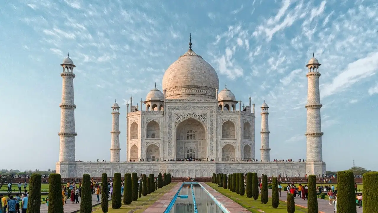 6 Days Mathura Vrindavan Agra Ayodhya Kashi Varanasi Tour Package