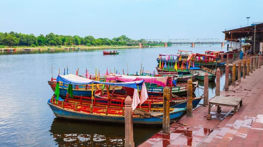 6 Days Mathura Vrindavan Kashi Ayodhya Tour Package ₹8,999 | 5 Nights 6 Days gallery image 2