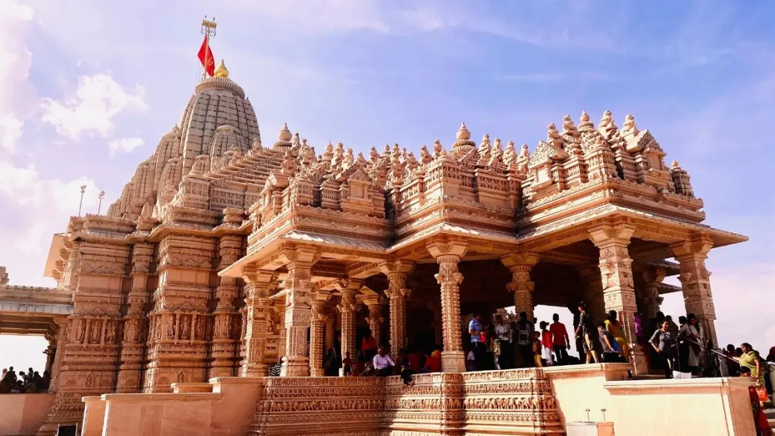 Same Day Ayodhya Tour Package with Ram Mandir VIP Darshan