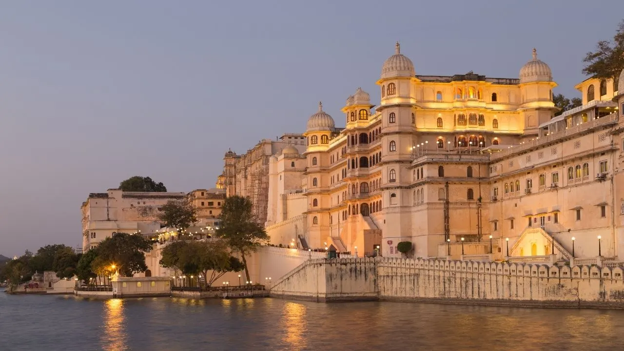 Same Day Udaipur Tour Package-Udaipur Sightseeing Tour gallery image 2